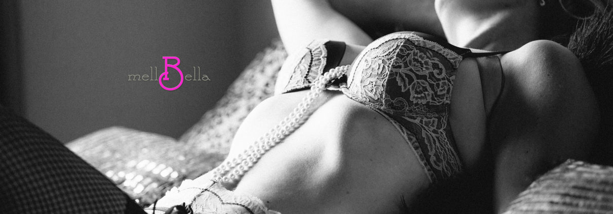 garter belt and lace bra boudoir photography charleston