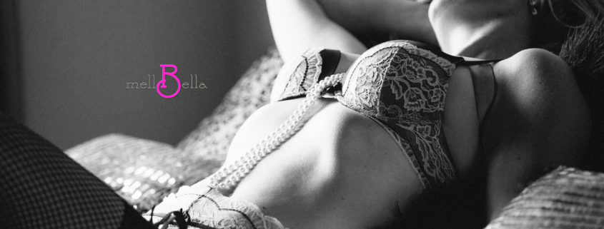 garter belt and lace bra boudoir photography charleston