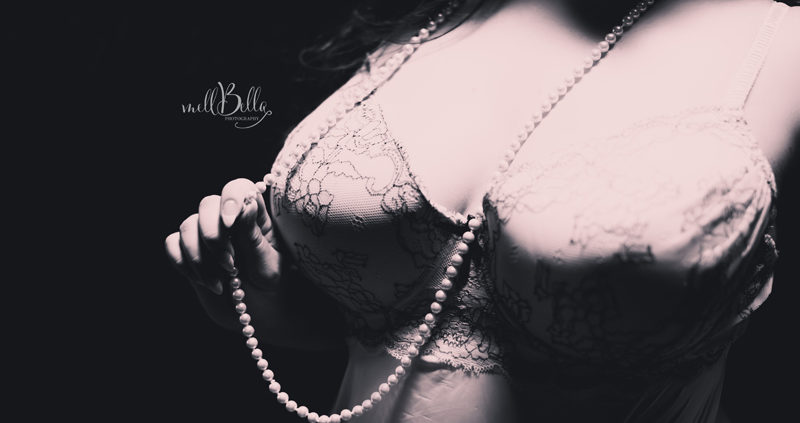 mellbella boudoir pearls in black and white