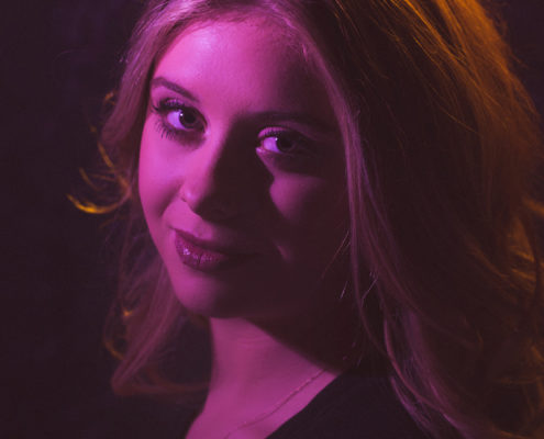 mellbella photography purple and gold light headshot 2